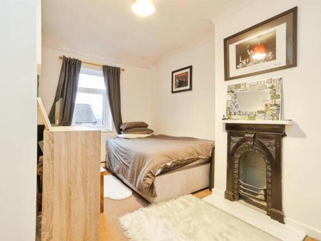 Cottage for sale in Pudsey, West Yorkshire