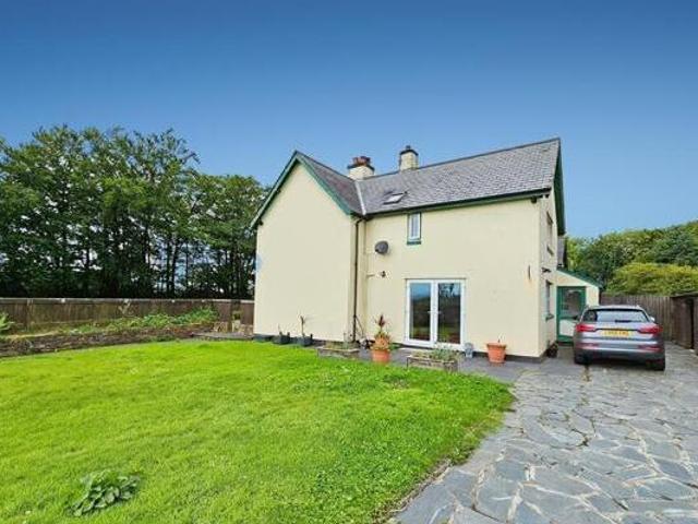 House for sale in Weir Quay, Devon