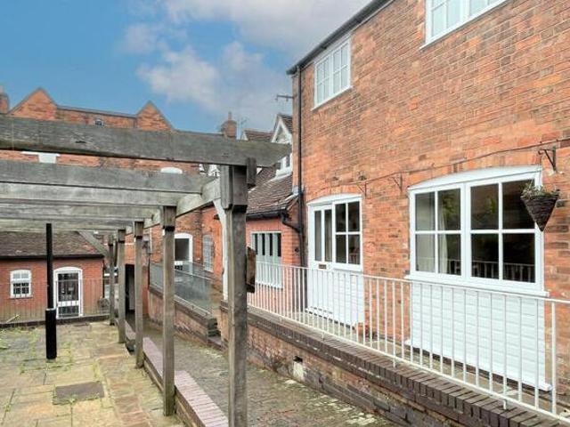 House for sale in Warwick, Warwickshire