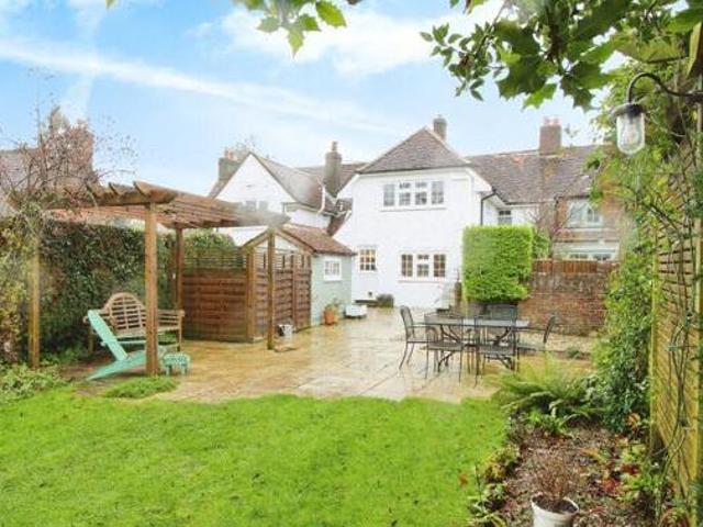 House for sale in Barton Stacey, Hampshire