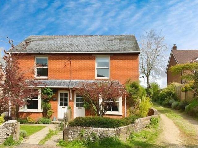 House for sale in Barton Stacey, Hampshire