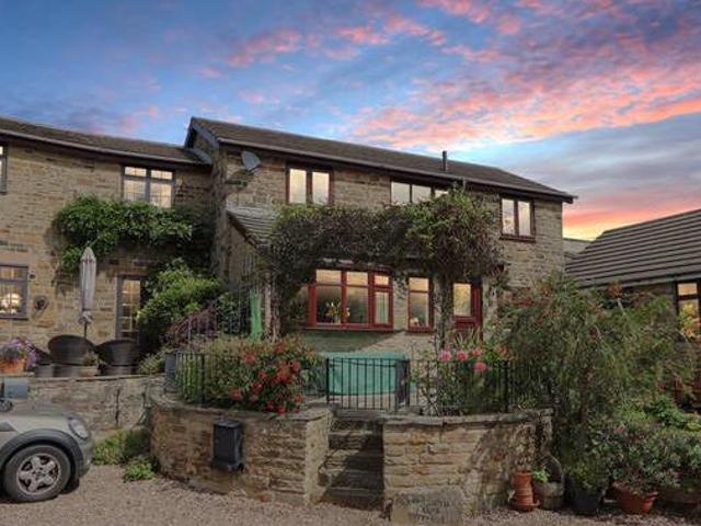 House for sale in Froggatt, East Midlands