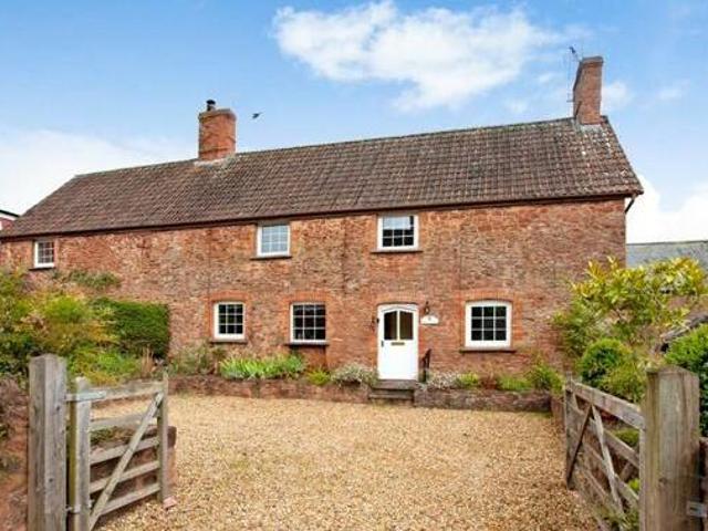 House for sale in Halse, Rumwell