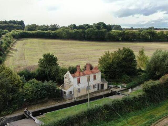 House for sale in Lyons, Greater London