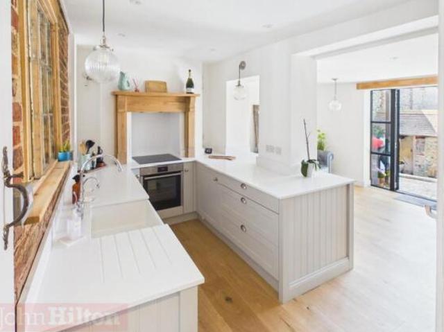 Cottage for sale