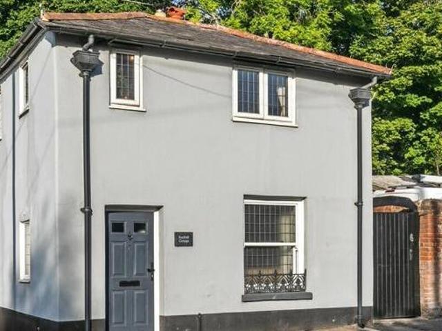 House for sale in Hampshire