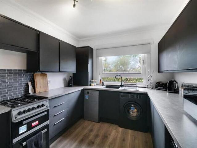 Cottage for sale in Barmulloch, Scotland