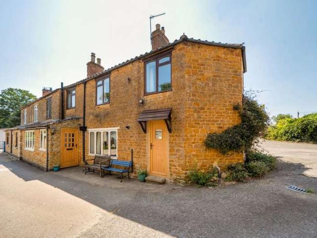 Cottage for sale in Brentingby, Leicestershire