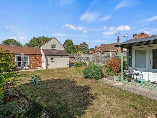 Cottage for sale in Clifton, Haddon
