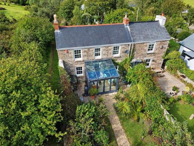Cottage for sale in Carharrack, Cornwall