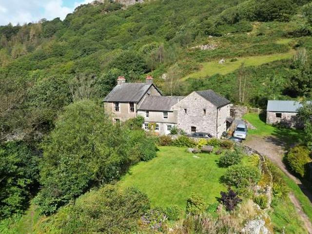 Cottage for sale in Eskdale