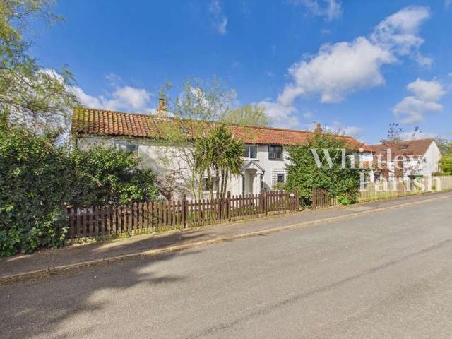 Cottage for sale in Kirstead Green, South Norfolk