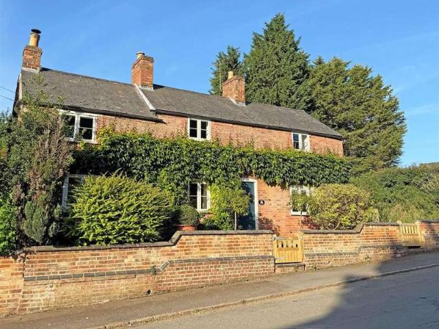 Cottage for sale in Stanford On Avon, Leicestershire