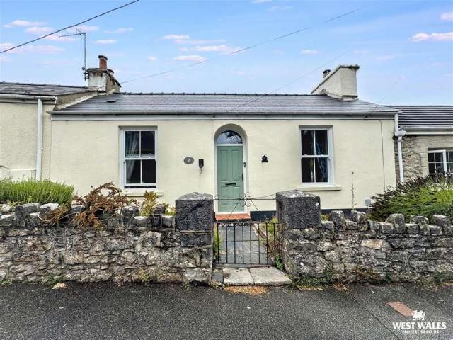 Cottage for sale in Pembroke, Wales