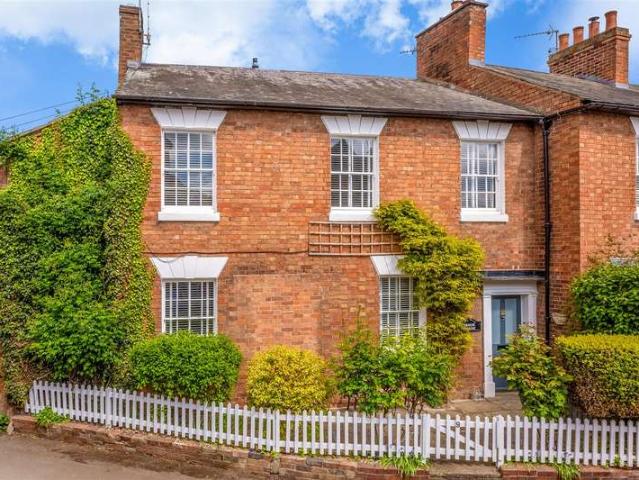 Cottage for sale in Alderminster, Warwickshire