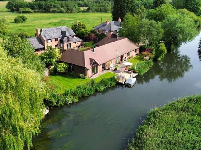 Cottage for sale in Thatcham, West Berkshire