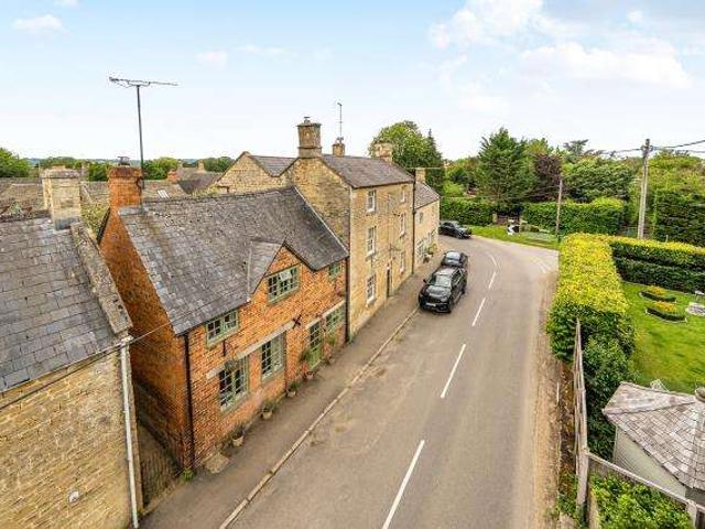 Cottage for sale in Fossebridge, Gloucestershire