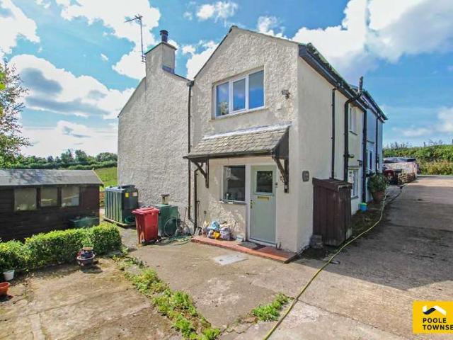 Cottage for sale