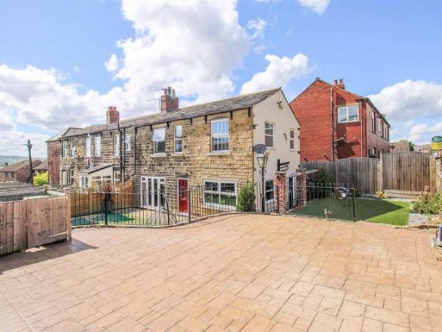 Cottage for sale in Ossett, West Yorkshire