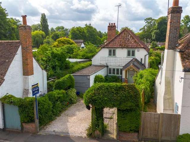Cottage for sale in Pangbourne, West Berkshire