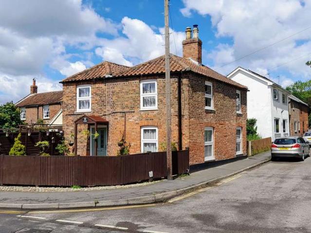 Cottage for sale in Belleau, Lincolnshire