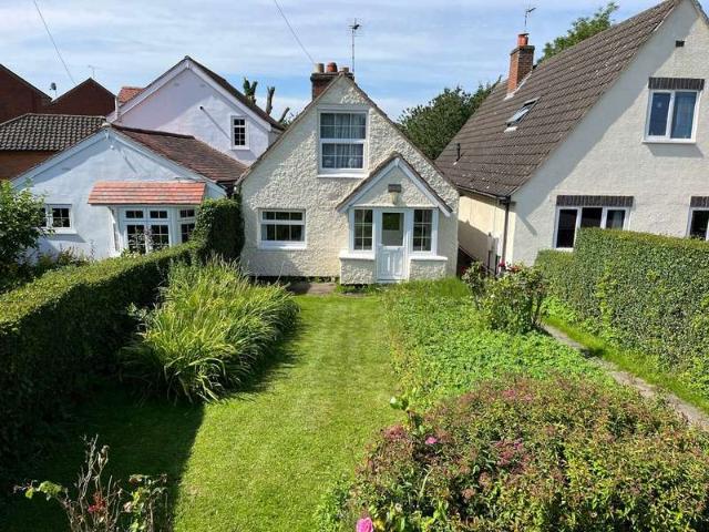 Cottage for sale in Great Glen, Harborough