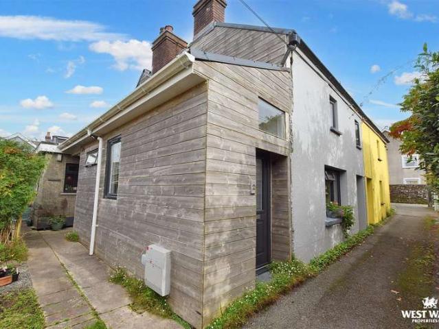Cottage for sale in Narberth, Wales