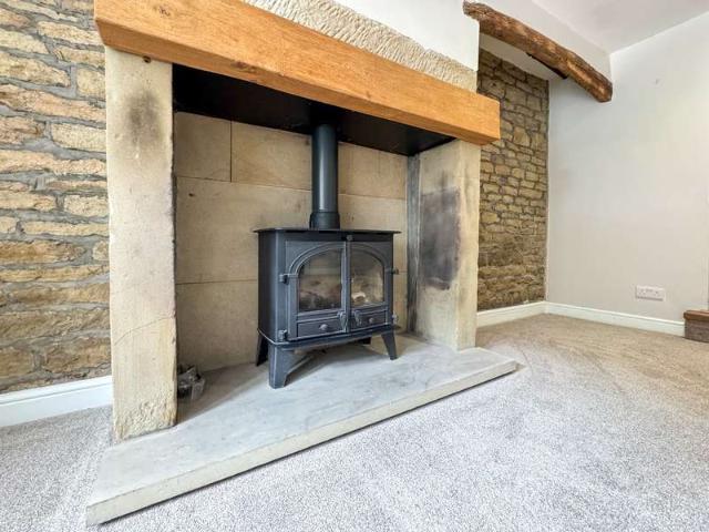 Cottage for sale in Holmfirth, Honley