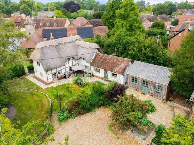 Cottage for sale in Sutton Scotney, Hampshire