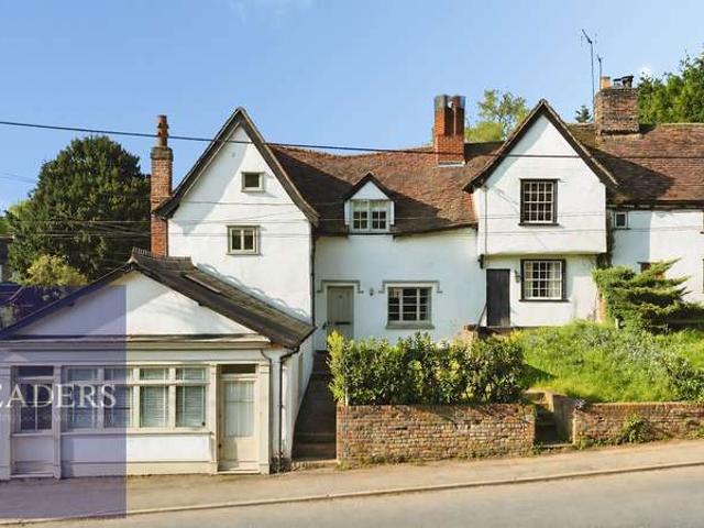 Cottage for sale in Chipping Hill, Essex