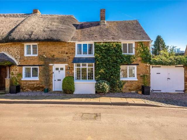 Cottage for sale in Evershot, Oxfordshire