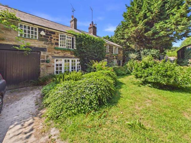 Cottage for sale in Johnstown, Wales