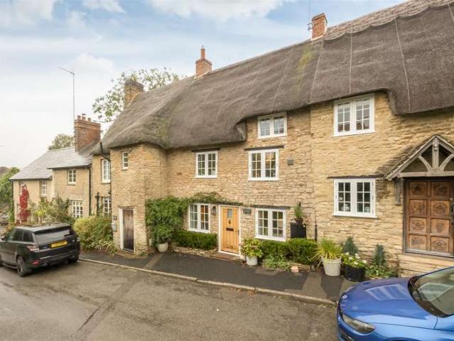Cottage for sale in Upper Heyford, Cherwell