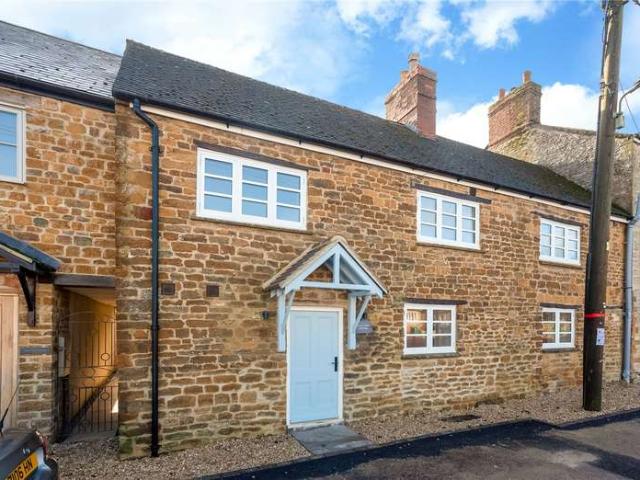 Cottage for sale in Evershot, Oxfordshire
