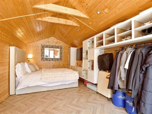 Cottage for sale in Little Heath, Greater London