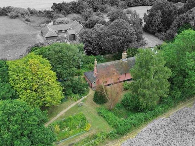 Cottage for sale in Eastbridge, Suffolk