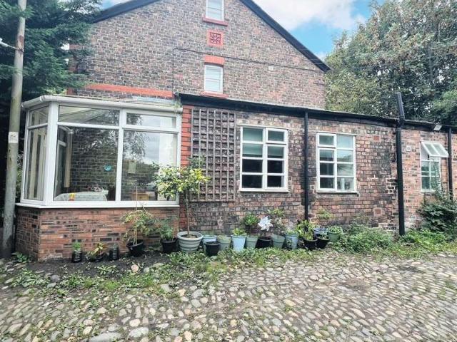 Cottage for sale in Knotty Ash, Calderstones