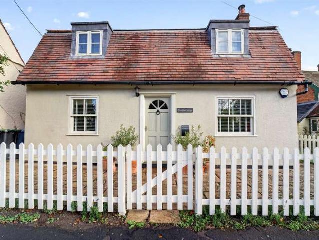 Cottage for sale in East Bergholt, Babergh