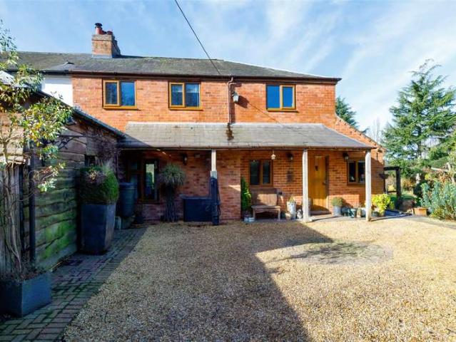 Cottage for sale in Shrewley, Green Close