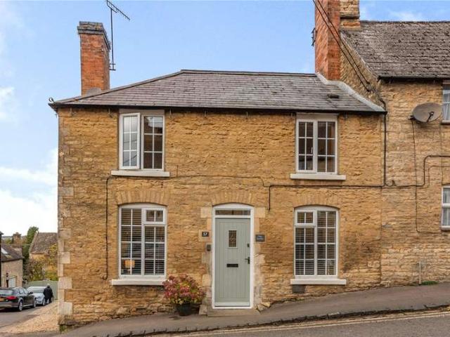 Cottage for sale in Chipping Norton, Black Bourton