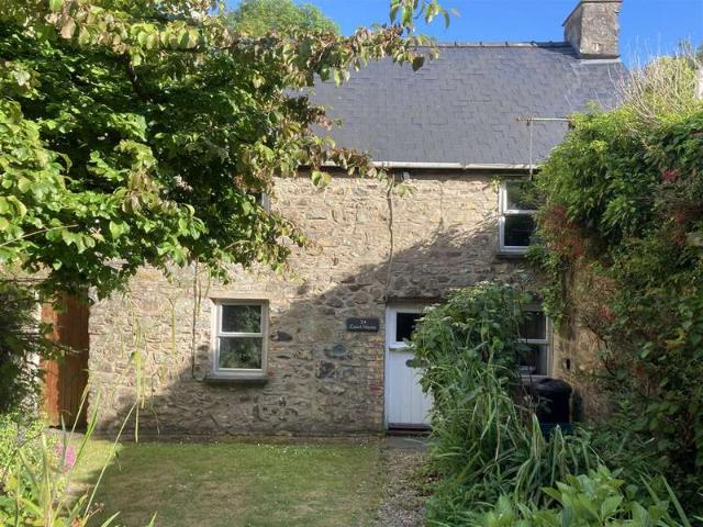 Cottage for sale in Solva, Wales