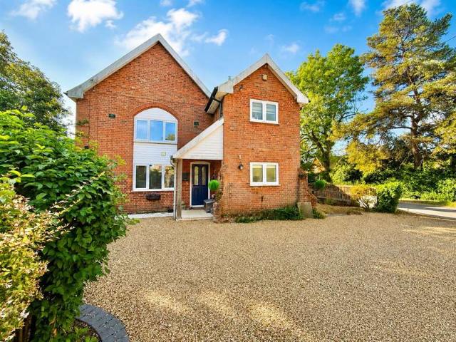 Cottage for sale in Bedingfield, Suffolk