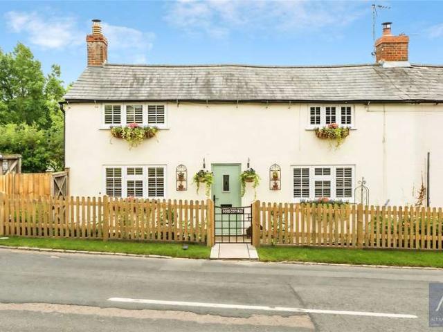 Cottage for sale in Padbury, Buckinghamshire