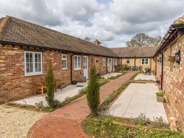 Cottage for rent in Wimborne, Canford Magna