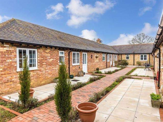 Cottage for rent in Wimborne, Canford Magna