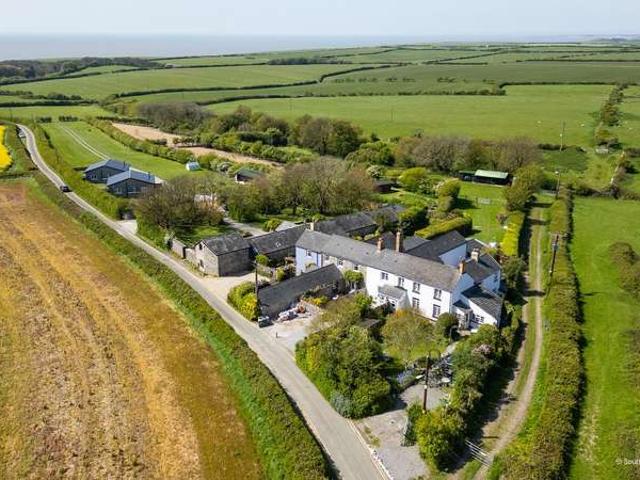 Cottage for sale in St. Donats, Wales