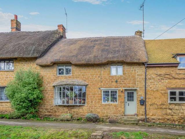 Cottage for sale in Evershot, Oxfordshire