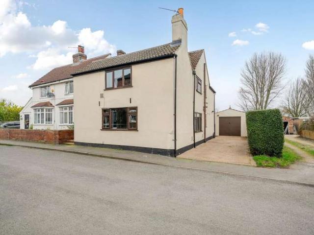 Cottage for sale in Ulleskelf, North Yorkshire