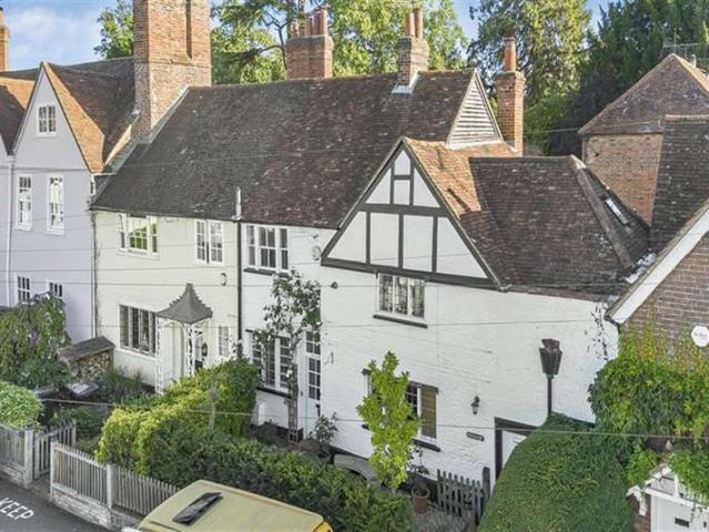 Cottage for sale in Sonning