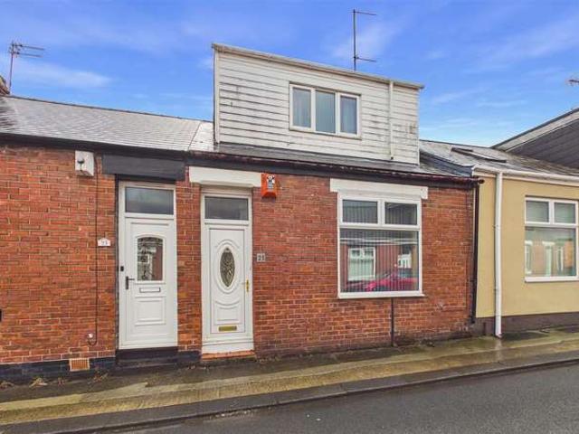 Cottage for sale in Pallion, Tyne And Wear